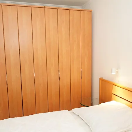 Zur Hafenseite _ 200